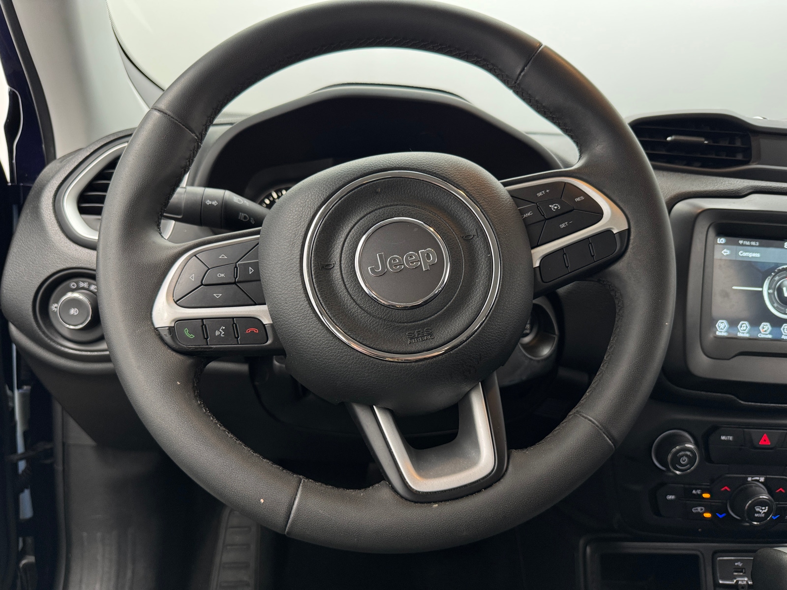 Thumbnail: 2020 Jeep Renegade - 5