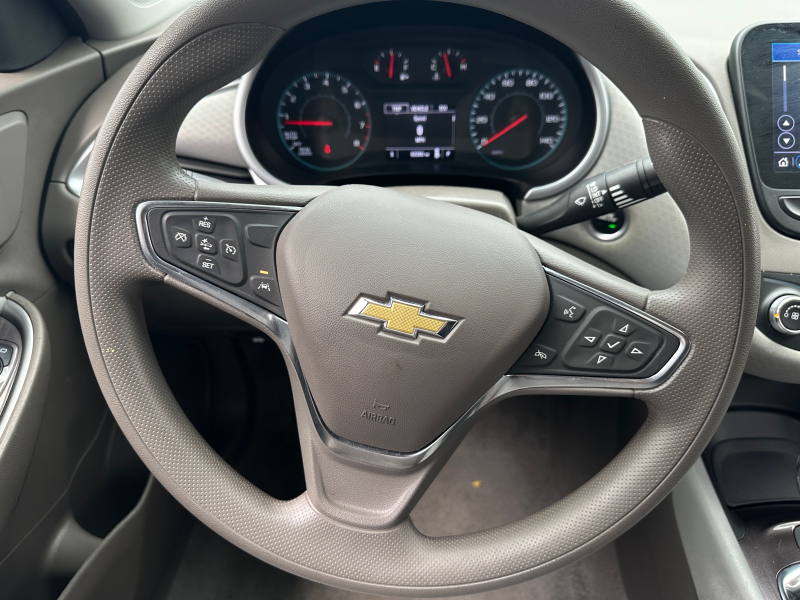 Thumbnail: 2023 Chevrolet Malibu - 5