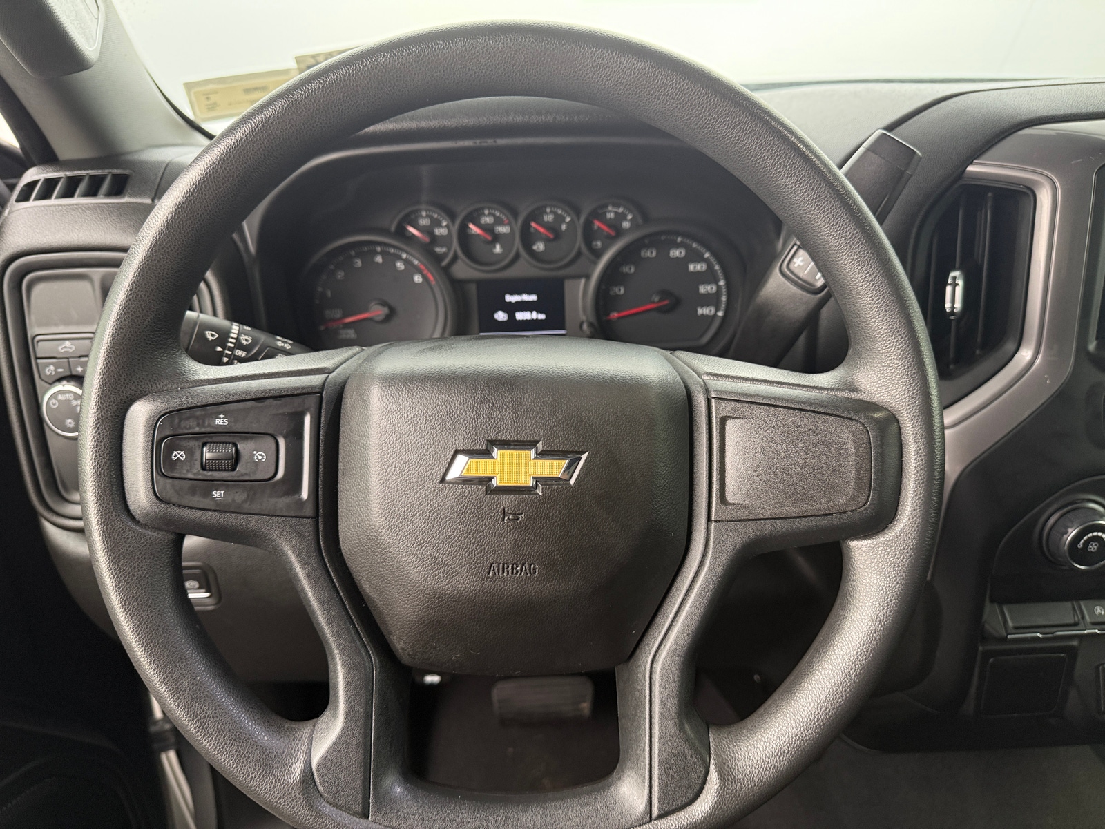 Thumbnail: 2022 Chevrolet Silverado 1500 - 5