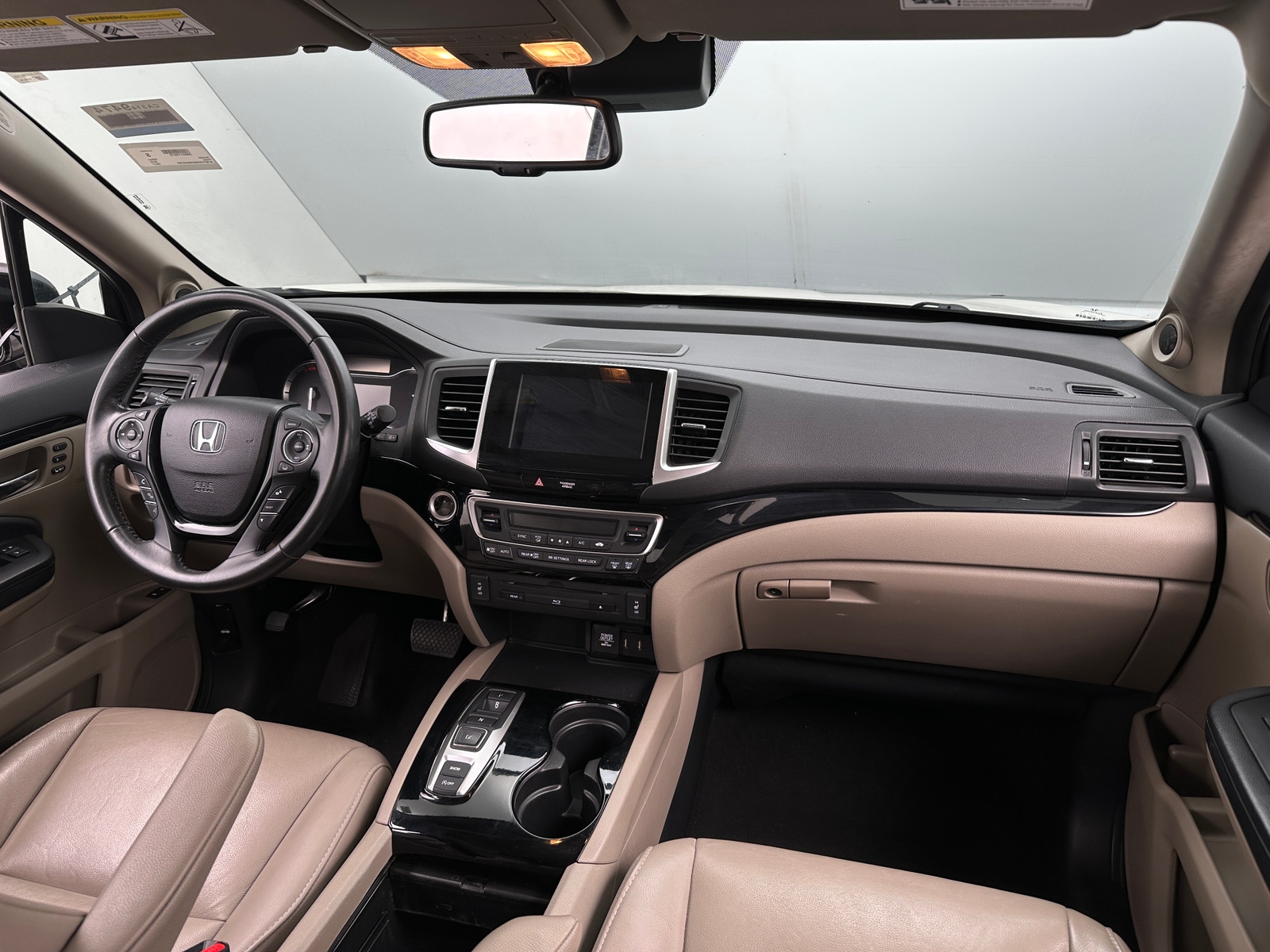 Thumbnail: 2017 Honda Pilot - 2