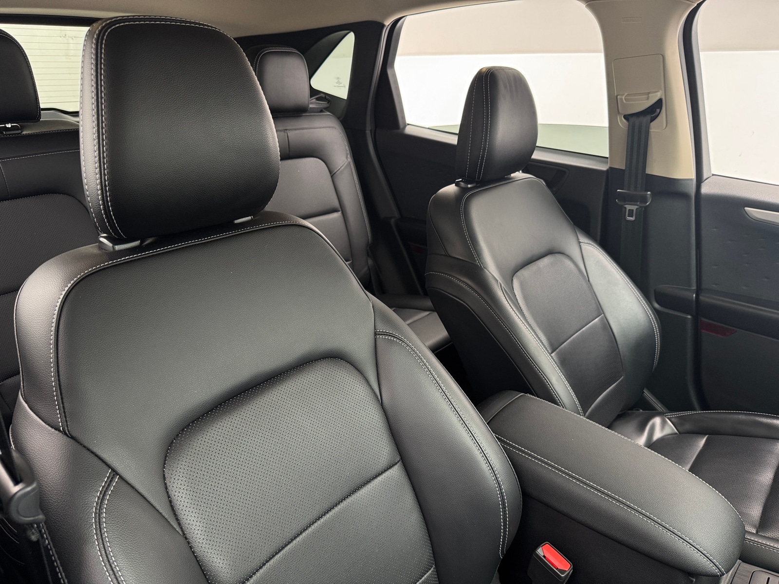 Thumbnail: 2020 Ford Escape - 2