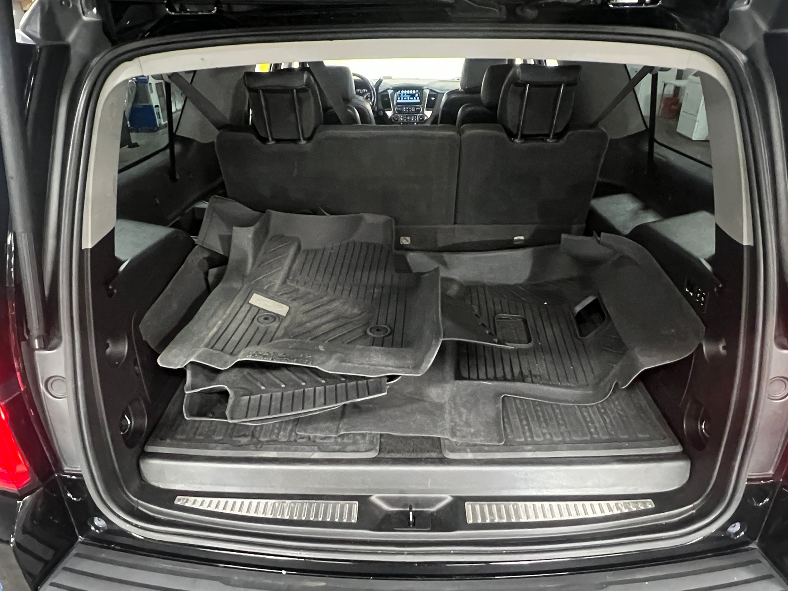 Thumbnail: 2020 Chevrolet Suburban - 6