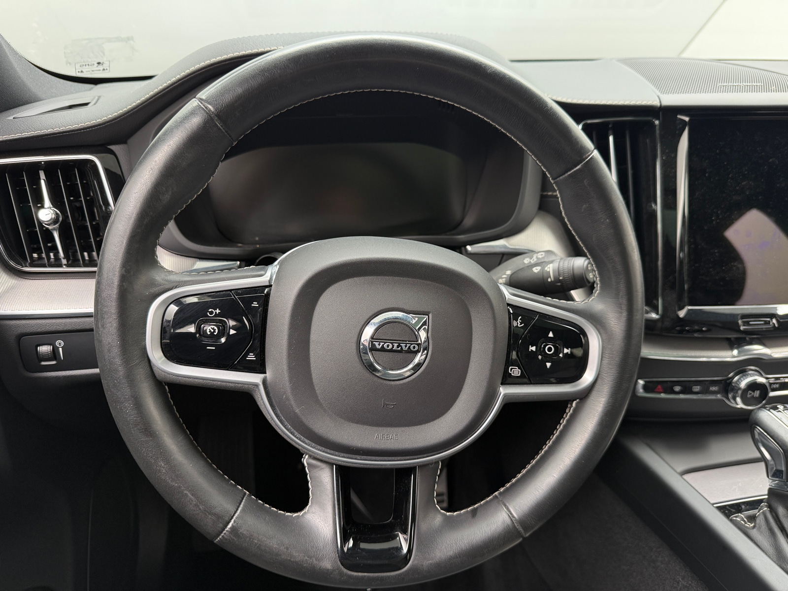 Thumbnail: 2021 Volvo XC60 - 4