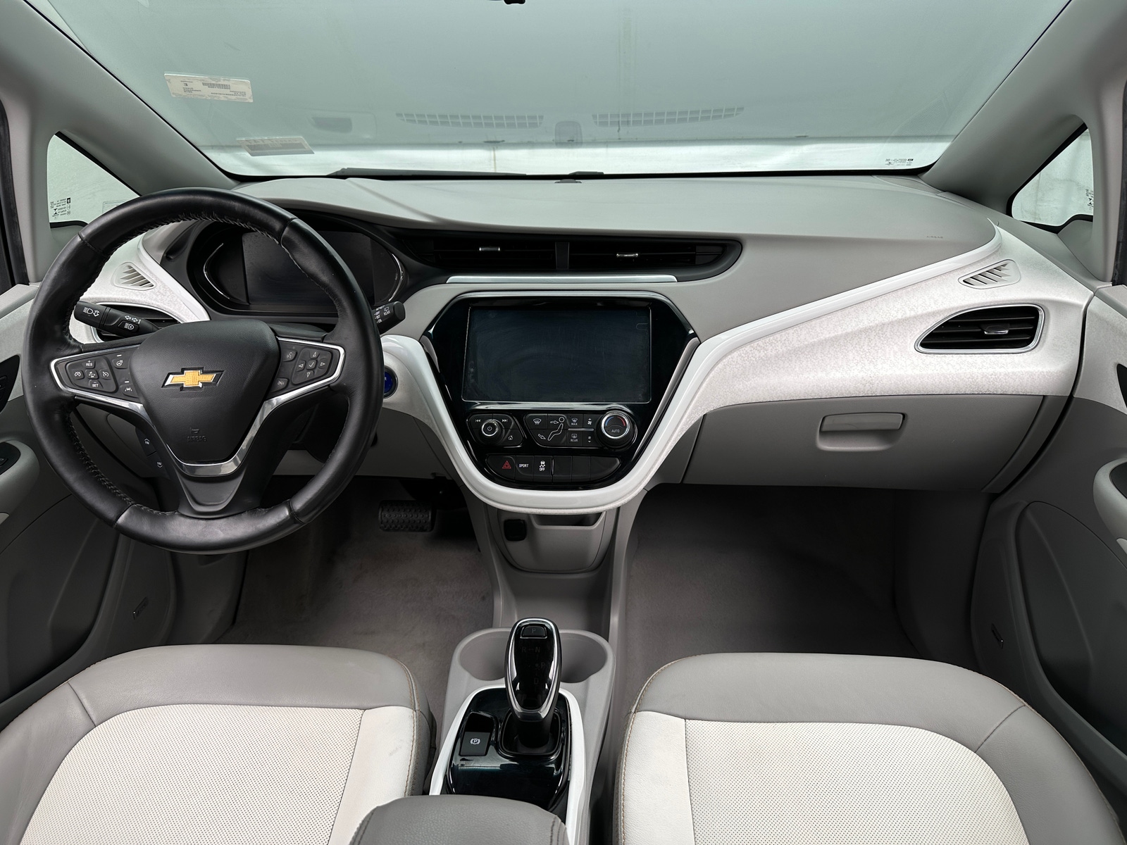 Thumbnail: 2019 Chevrolet Bolt EV - 3