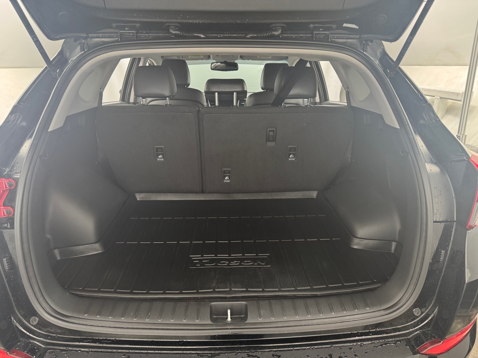 Thumbnail: 2017 Hyundai Tucson - 6