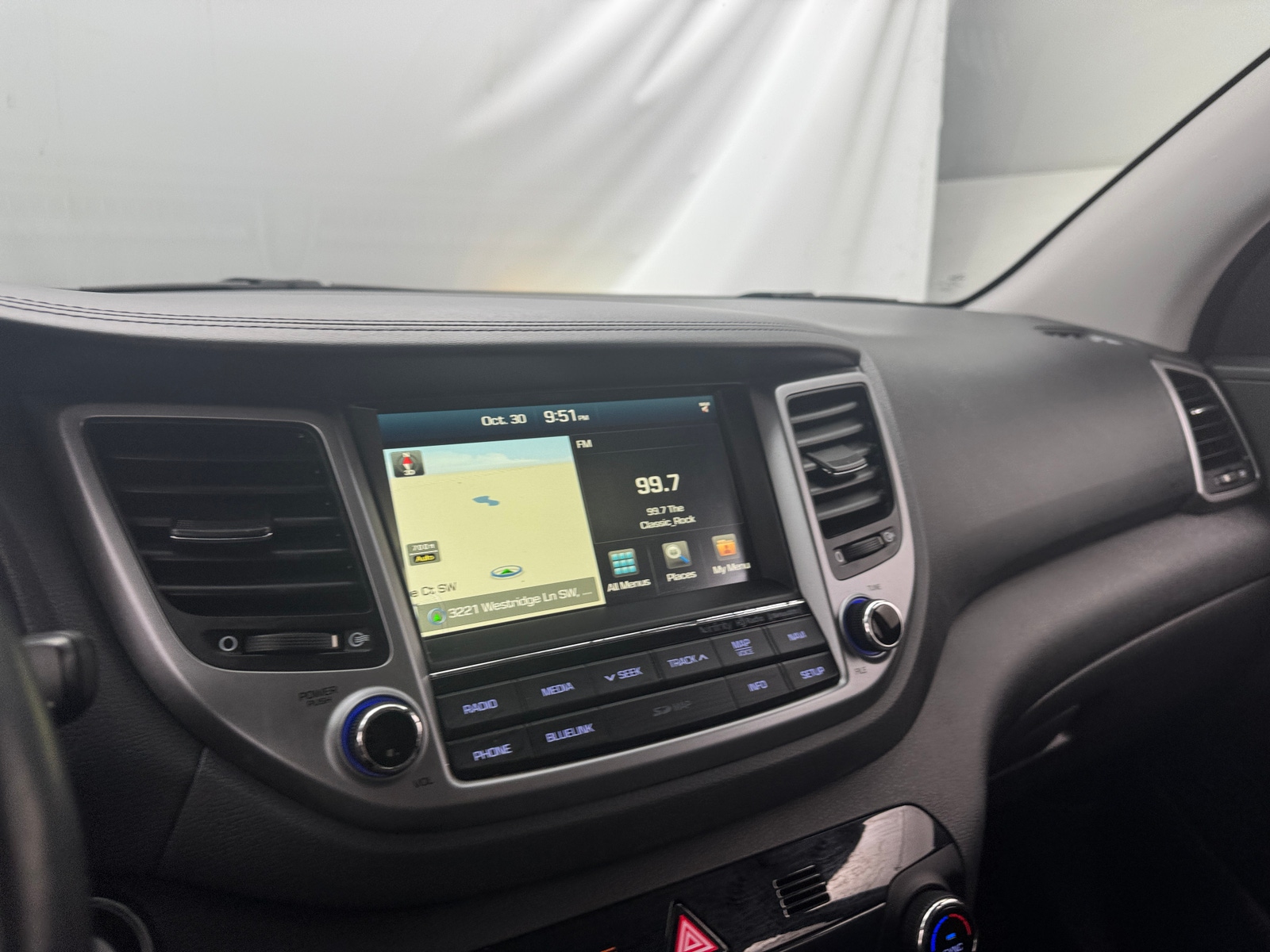 Thumbnail: 2017 Hyundai Tucson - 3