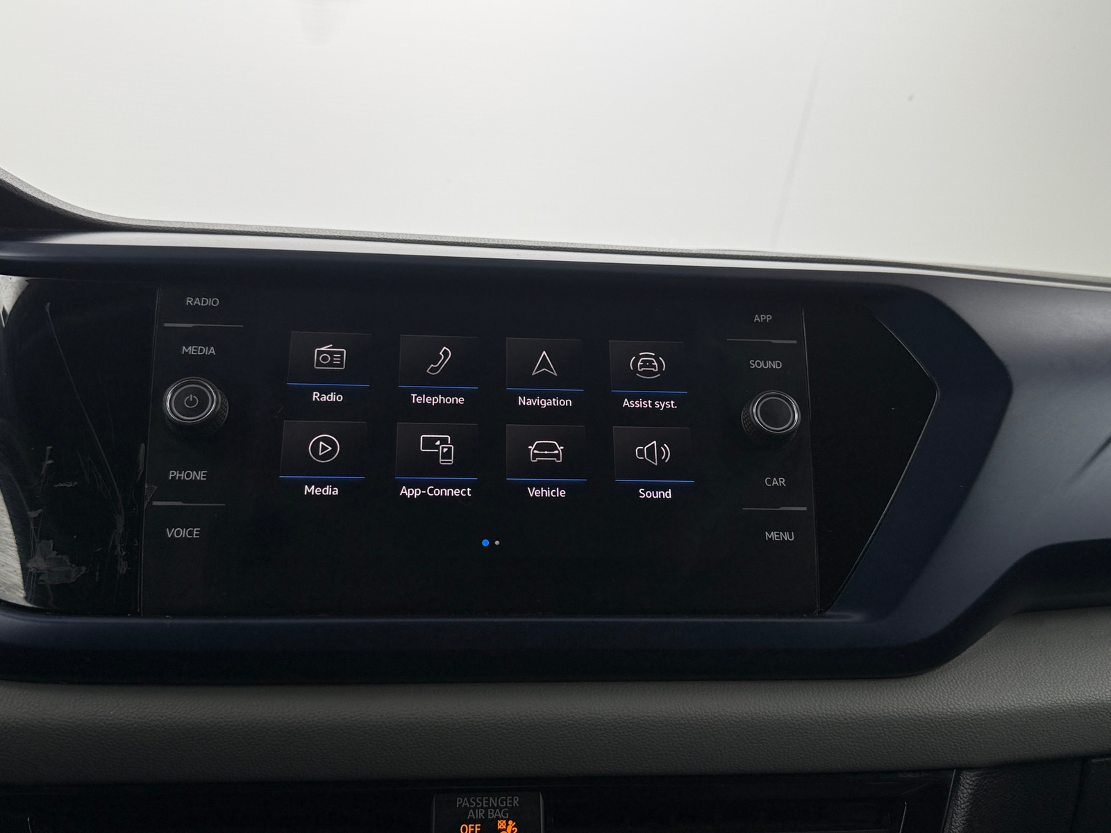 Thumbnail: 2022 Volkswagen Taos - 3