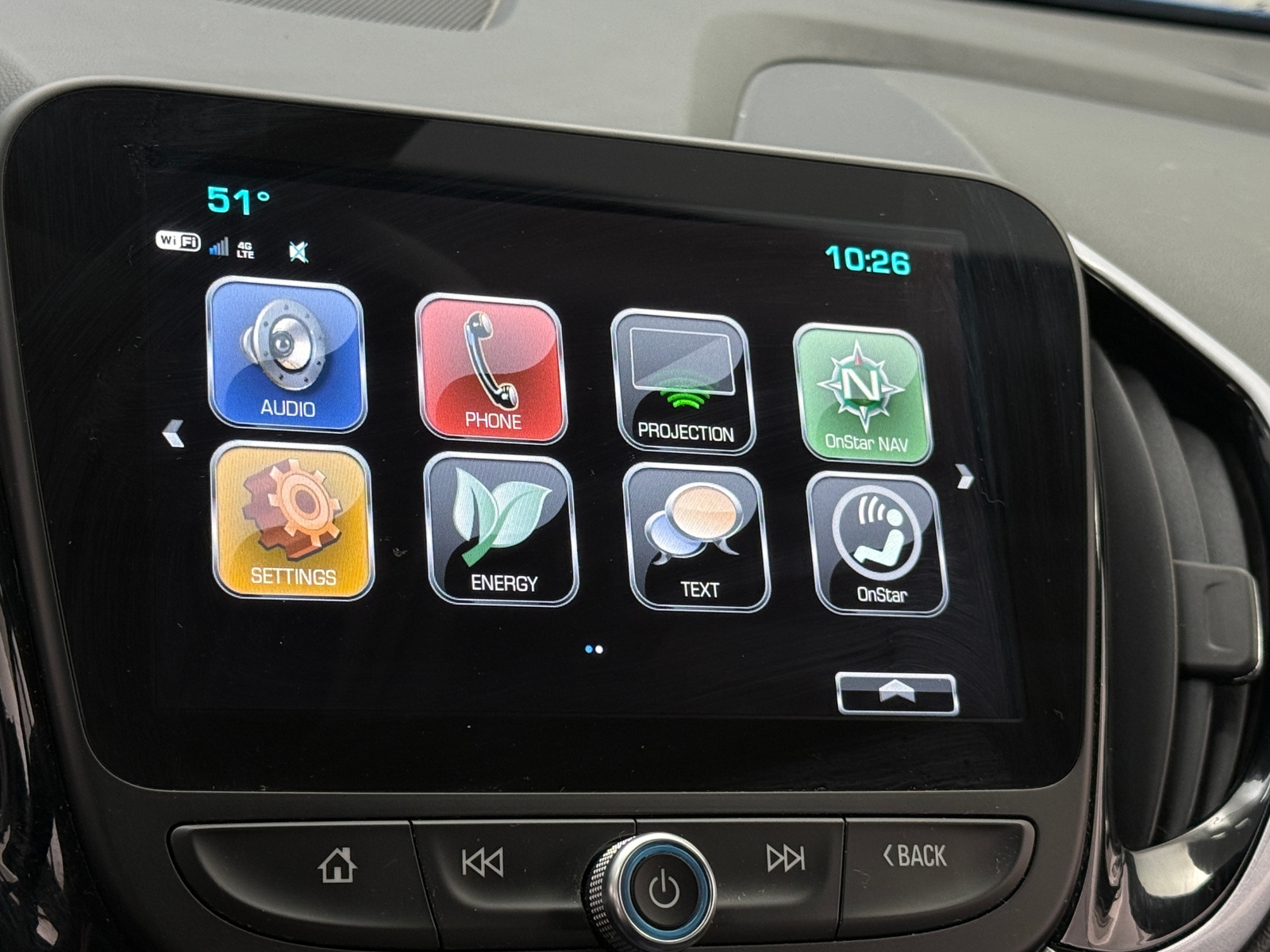 Thumbnail: 2018 Chevrolet Volt - 3