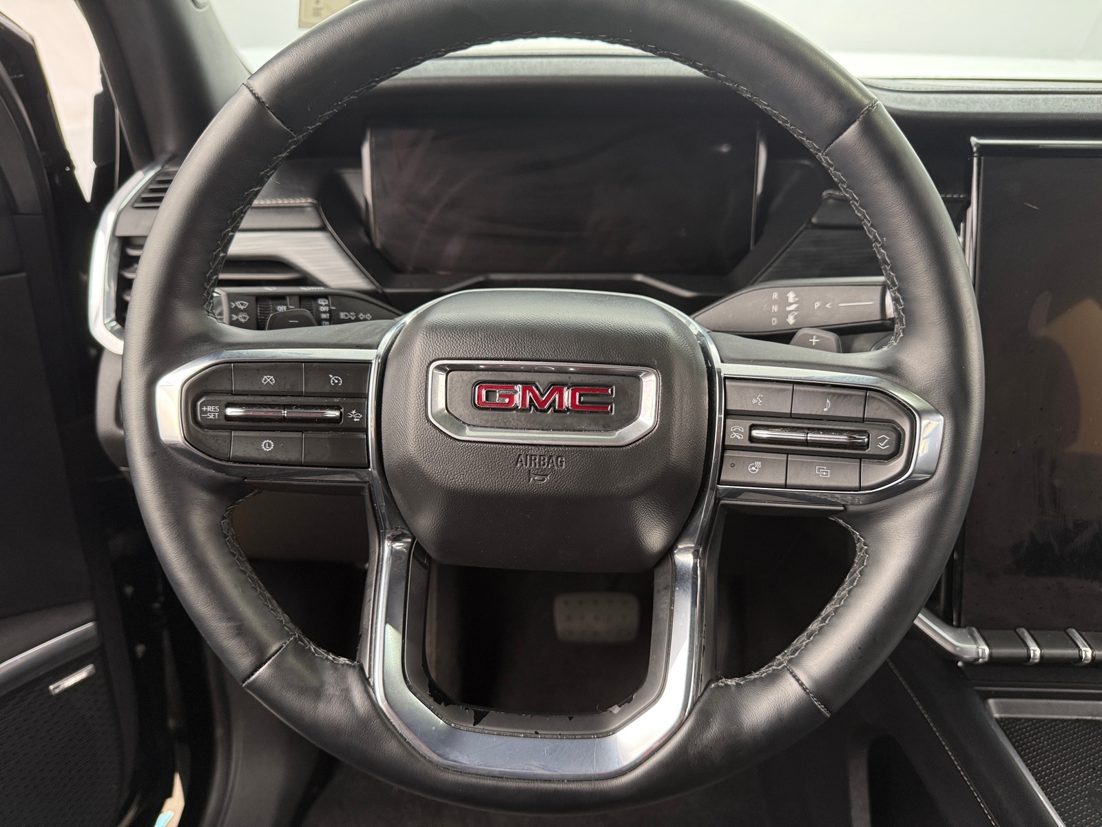 Thumbnail: 2025 GMC Acadia - 5