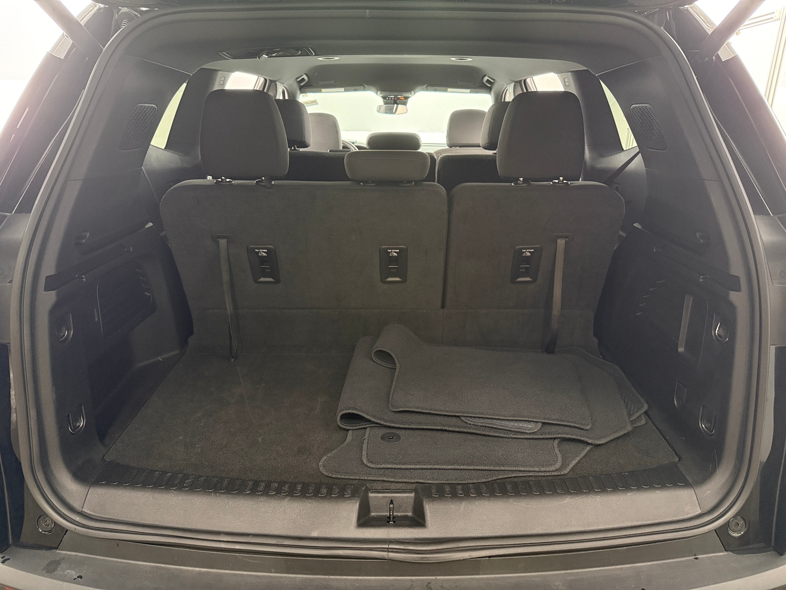 Thumbnail: 2025 GMC Acadia - 7