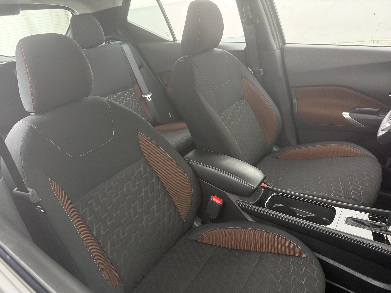 Thumbnail: 2023 Nissan Kicks - 2