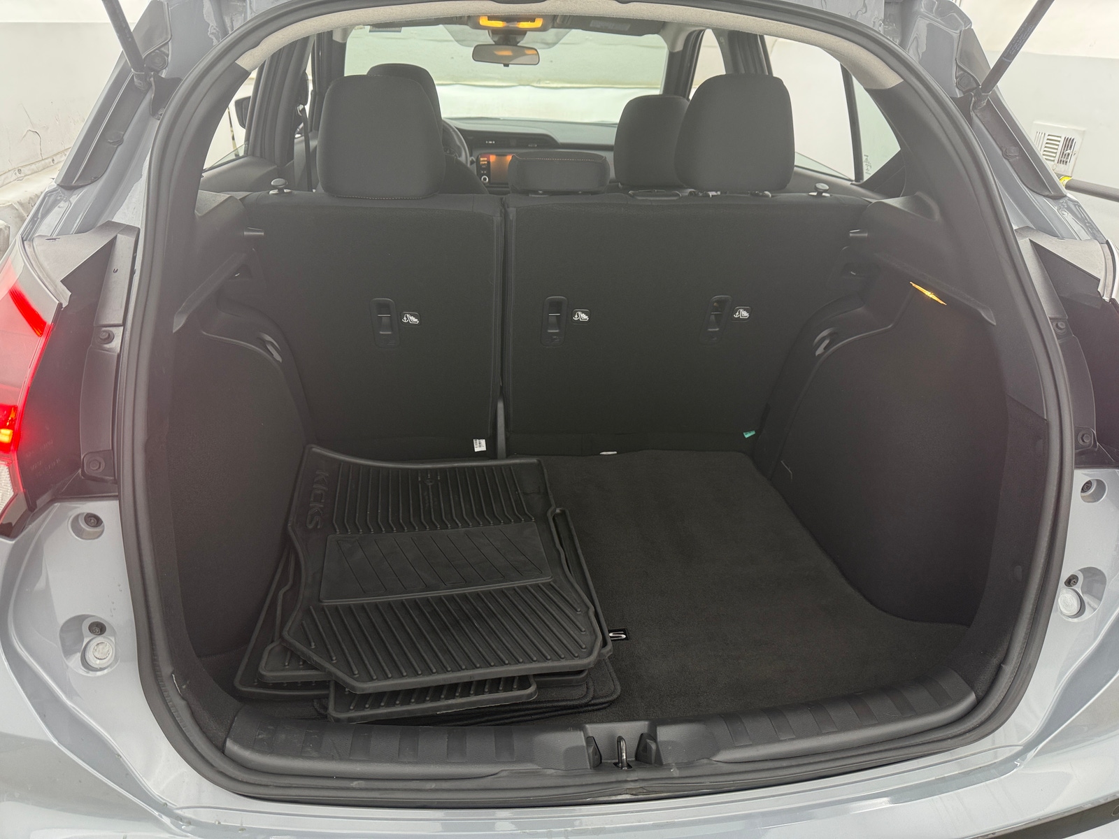 Thumbnail: 2023 Nissan Kicks - 7