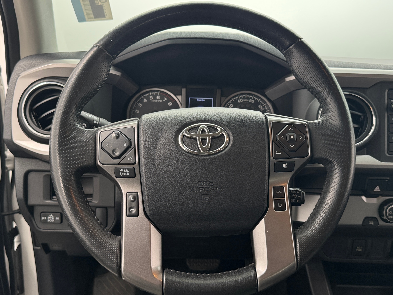 Thumbnail: 2019 Toyota Tacoma - 5