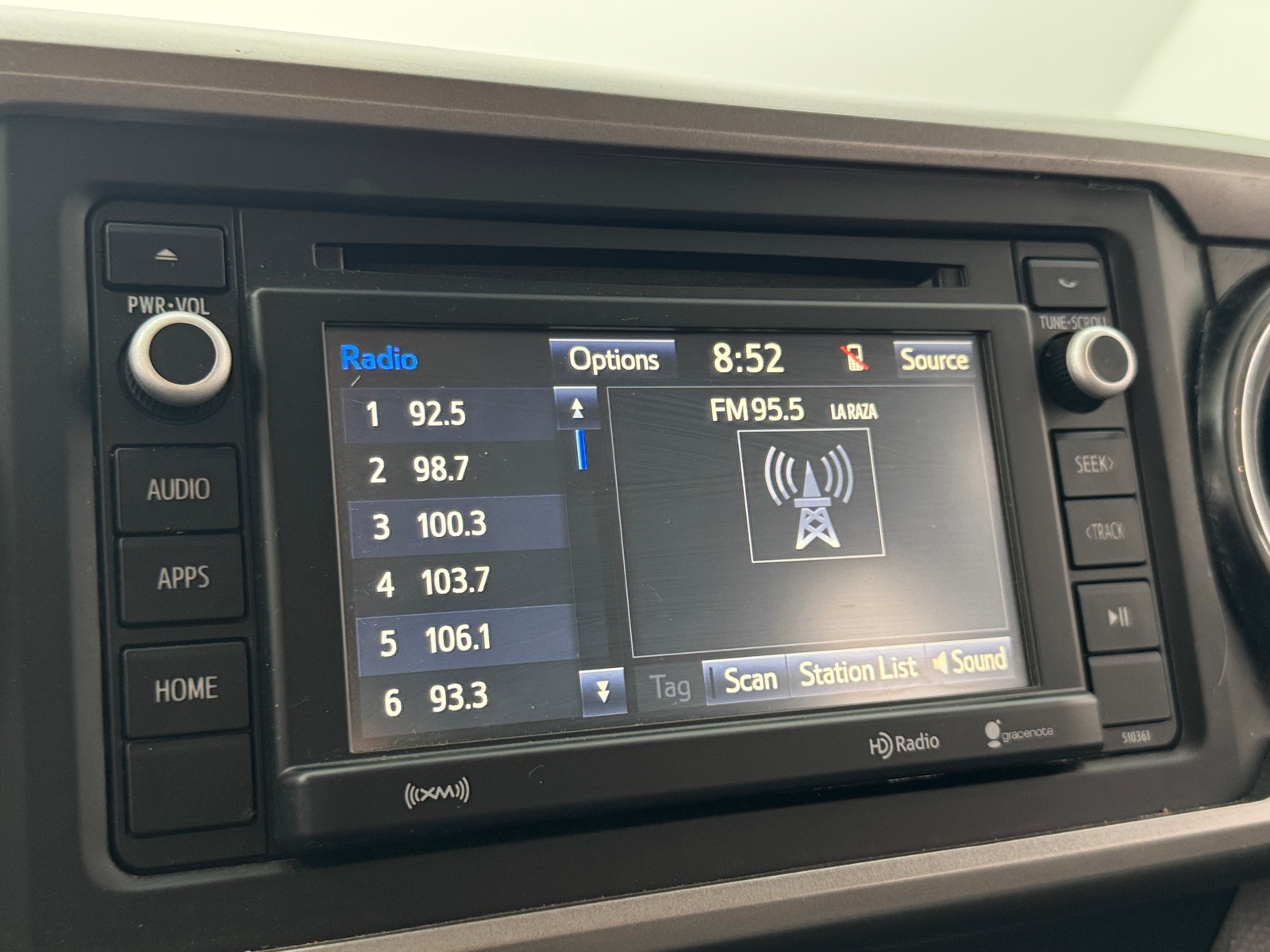 Thumbnail: 2019 Toyota Tacoma - 4