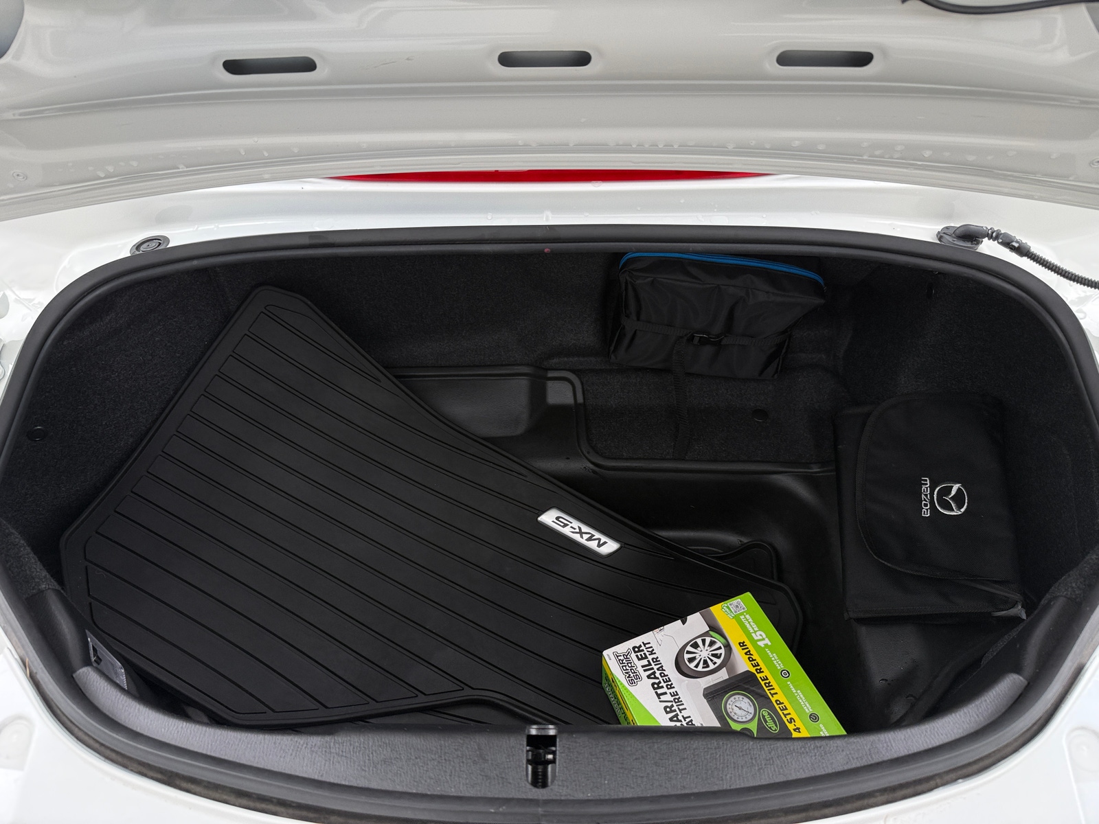 Thumbnail: 2022 Mazda MX-5 Miata - 5