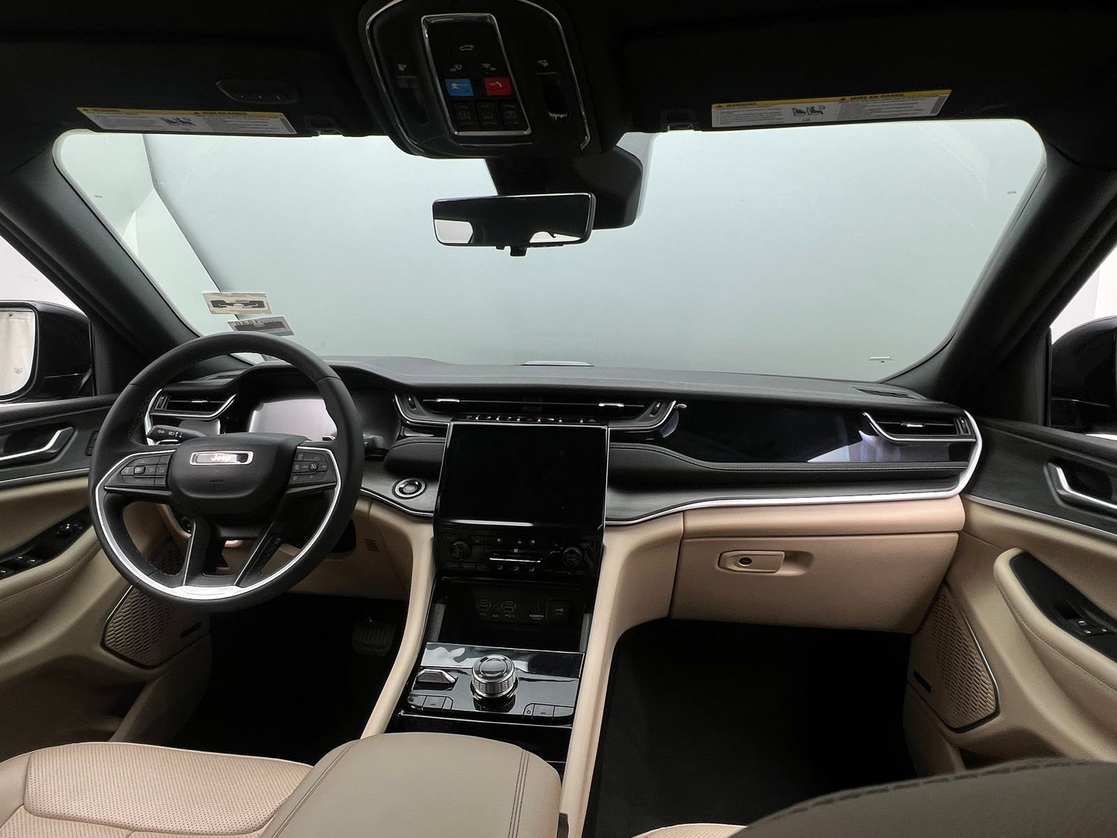 Thumbnail: 2023 Jeep Grand Cherokee - 3