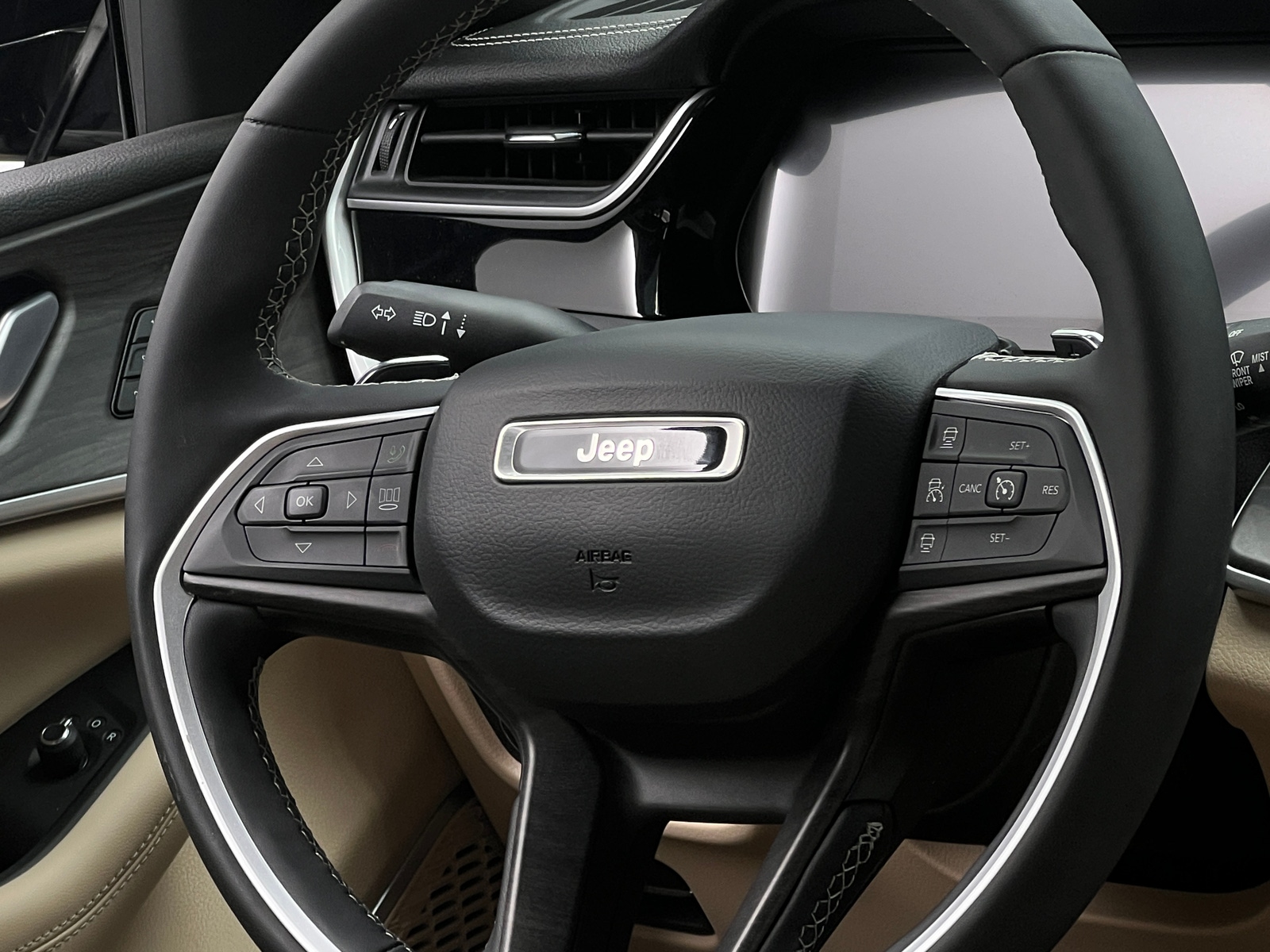 Thumbnail: 2023 Jeep Grand Cherokee - 5