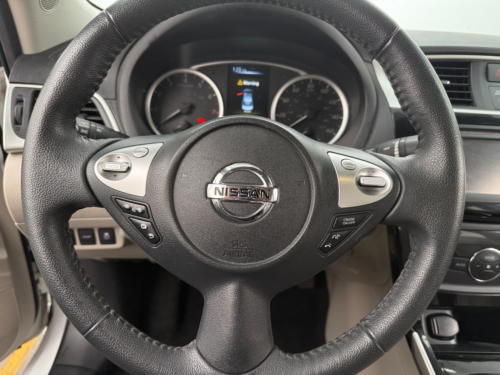 Thumbnail: 2016 Nissan Sentra - 4