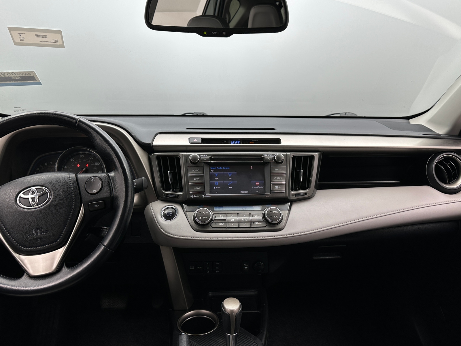 Thumbnail: 2014 Toyota RAV4 - 2