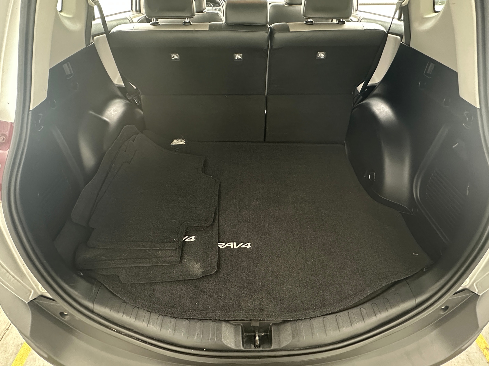 Thumbnail: 2014 Toyota RAV4 - 6