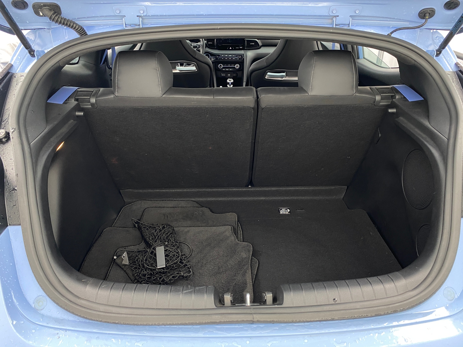 Thumbnail: 2022 Hyundai Veloster - 5