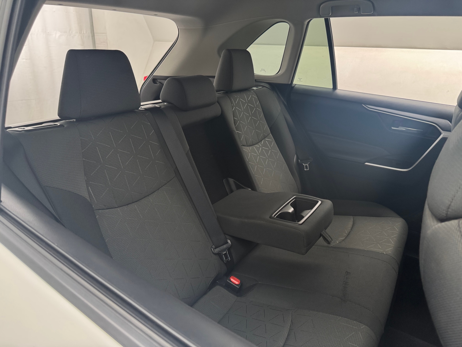 Thumbnail: 2020 Toyota RAV4 - 6