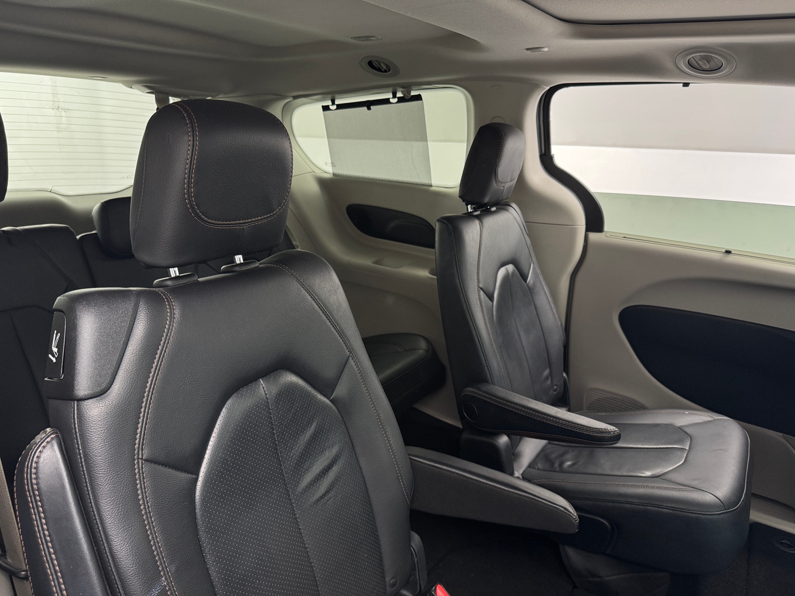 Thumbnail: 2020 Chrysler Pacifica - 5