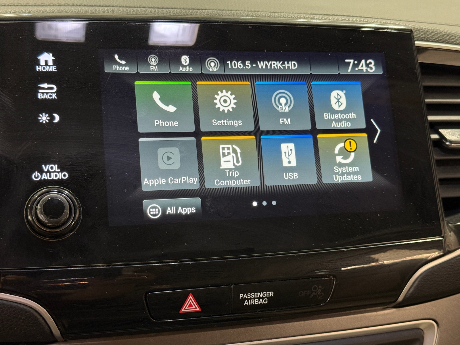 Thumbnail: 2019 Honda Pilot - 3