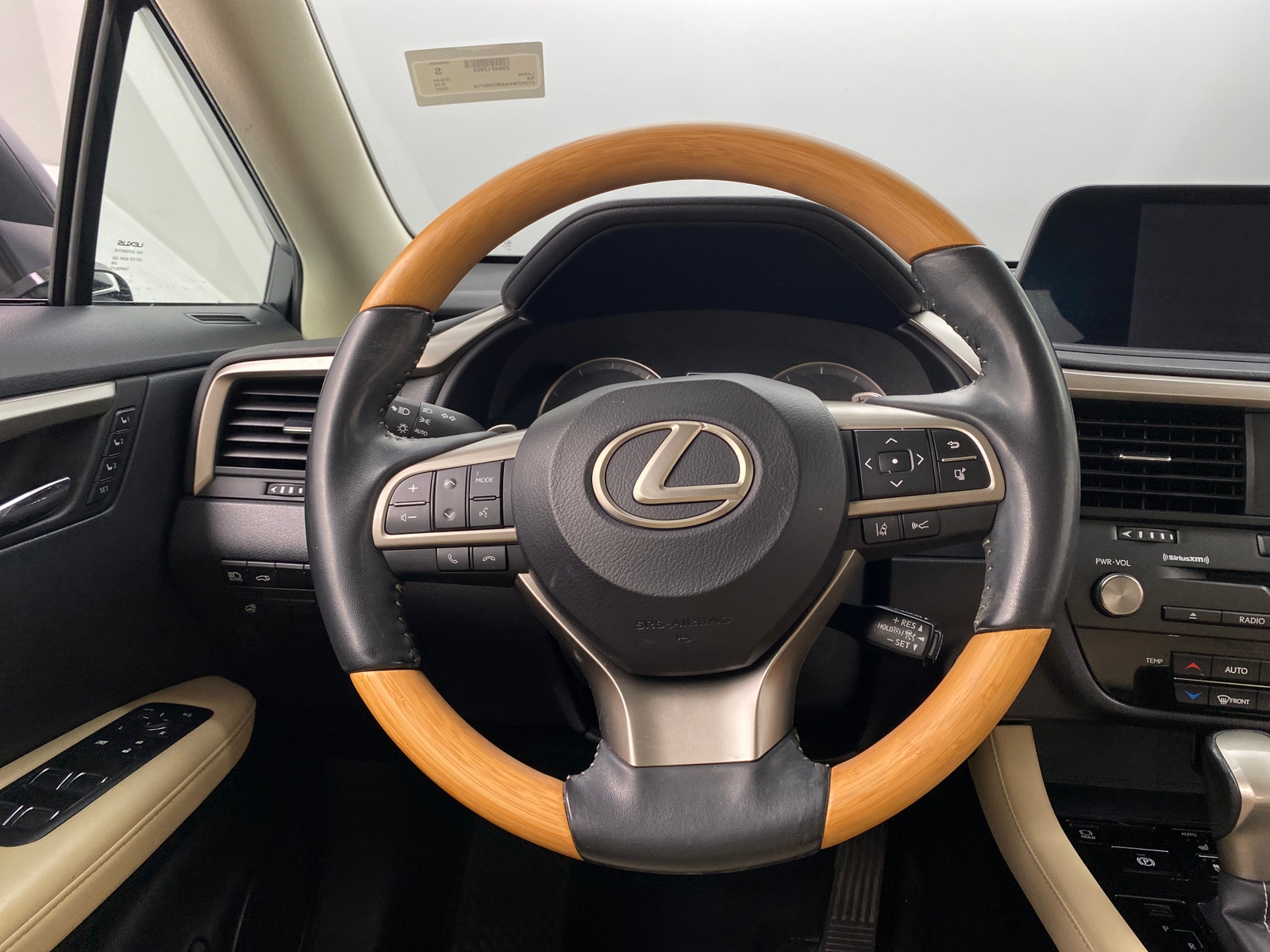 Thumbnail: 2021 Lexus RX - 4