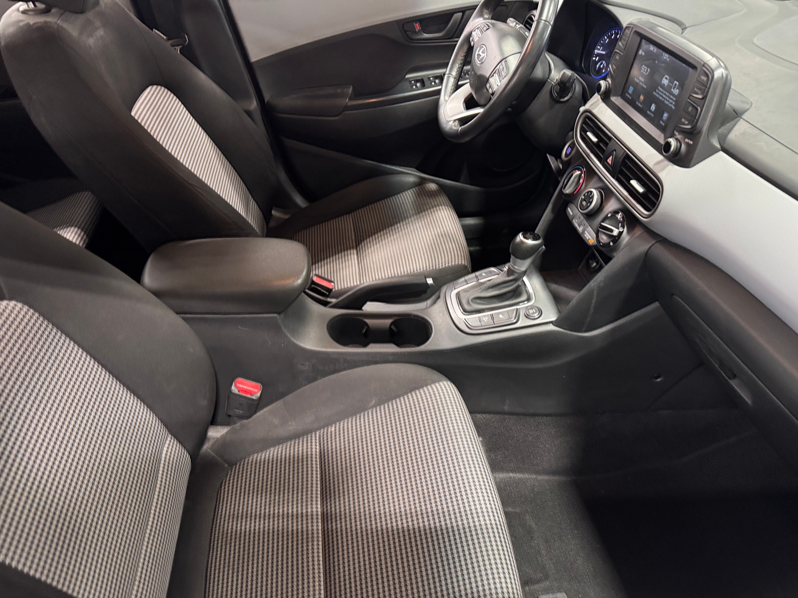 Thumbnail: 2020 Hyundai Kona - 2