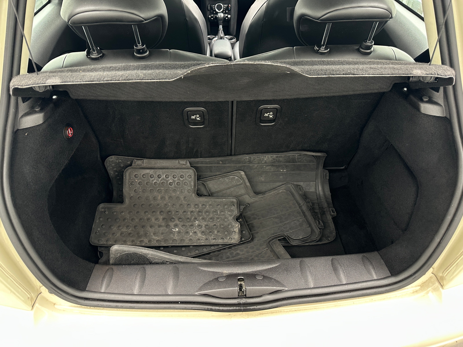 Thumbnail: 2013 MINI Cooper Hardtop - 6