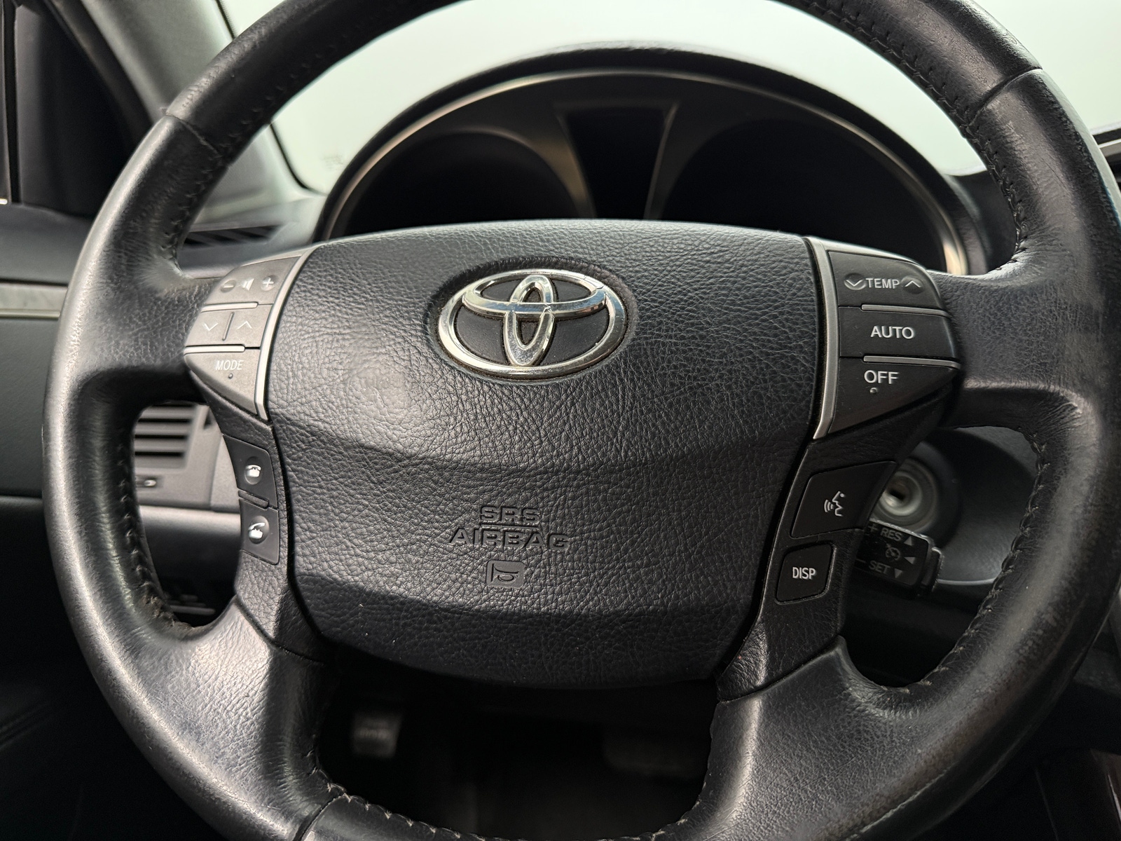 Thumbnail: 2012 Toyota Avalon - 4