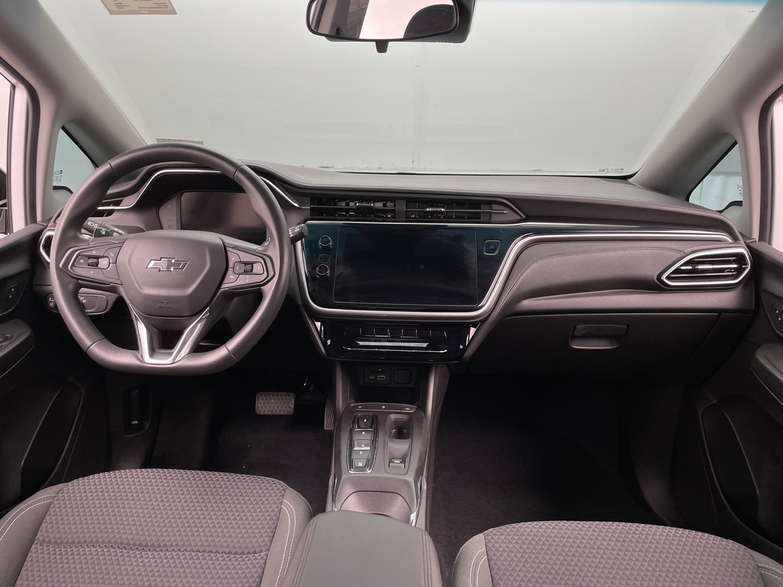 Thumbnail: 2022 Chevrolet Bolt EV - 3