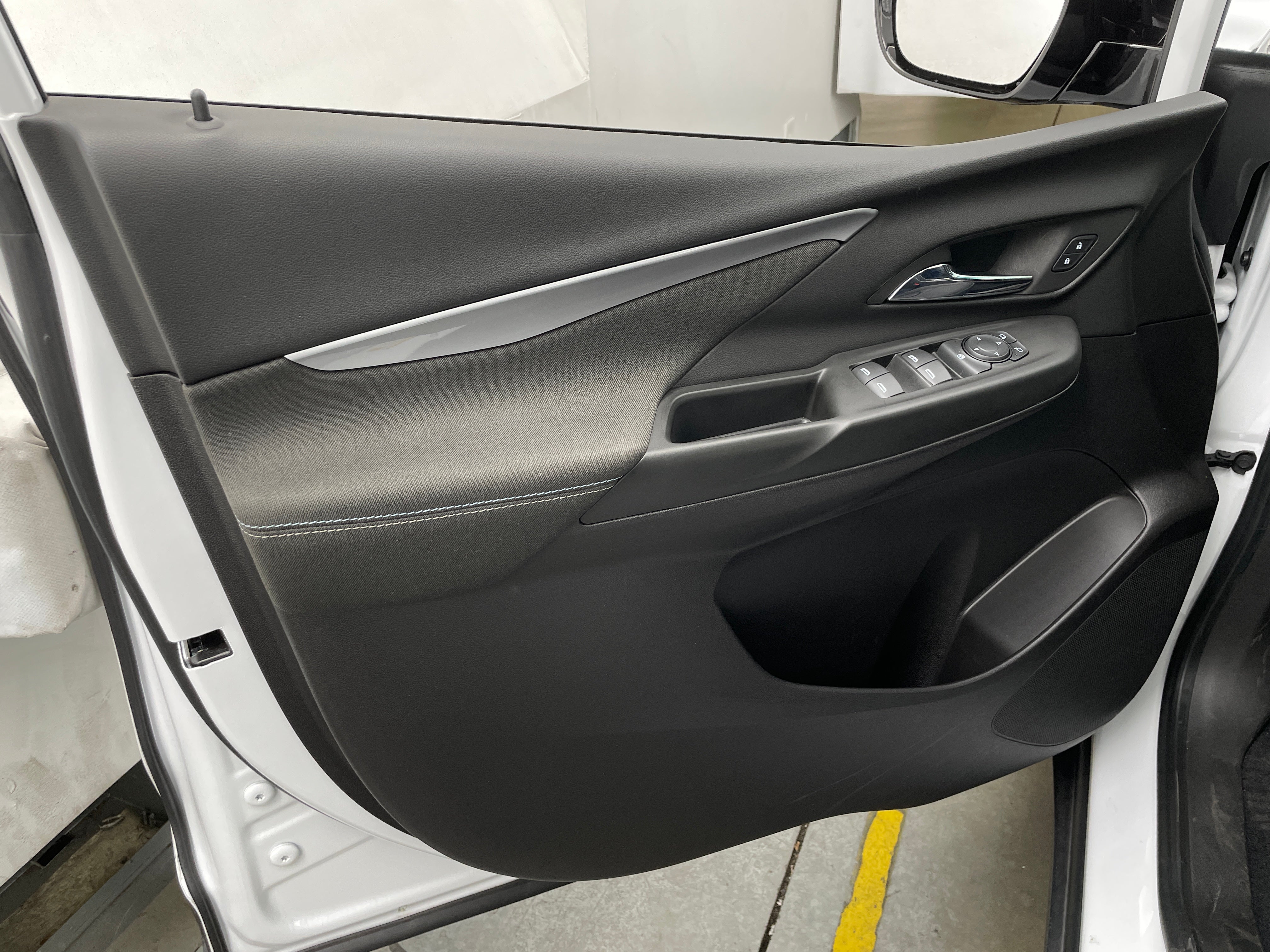 Used 2022 Chevrolet Bolt EV LT with VIN 1G1FW6S05N4133192 for sale in Auburn, WA