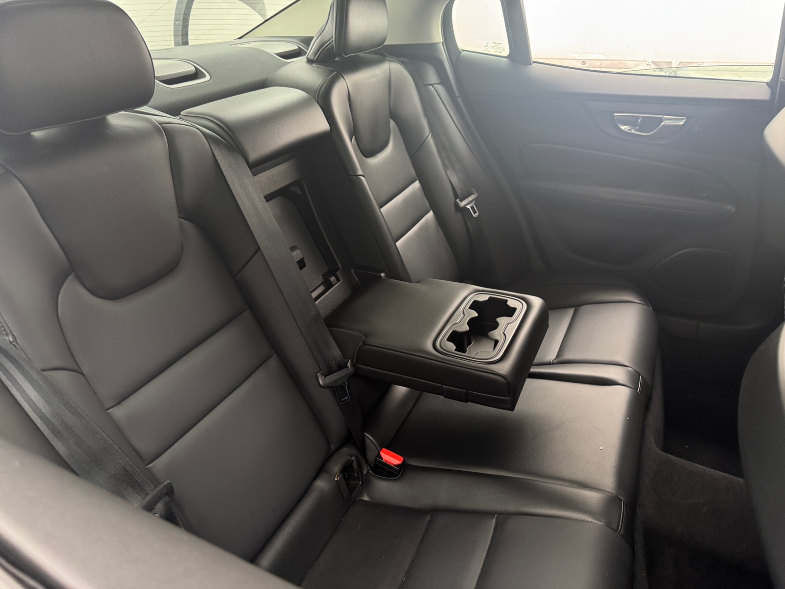 Thumbnail: 2020 Volvo S60 - 5