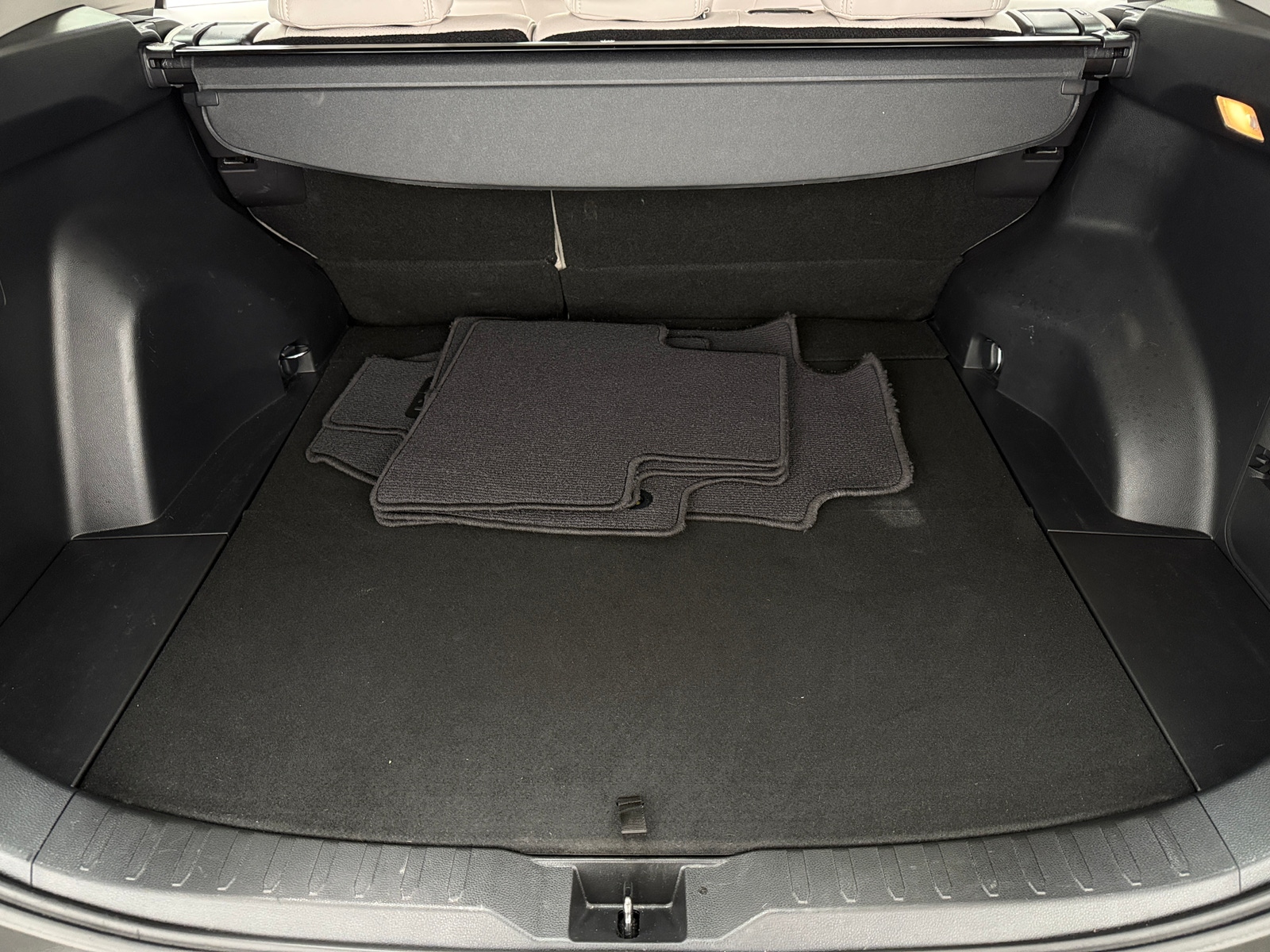 Thumbnail: 2021 Toyota RAV4 - 7