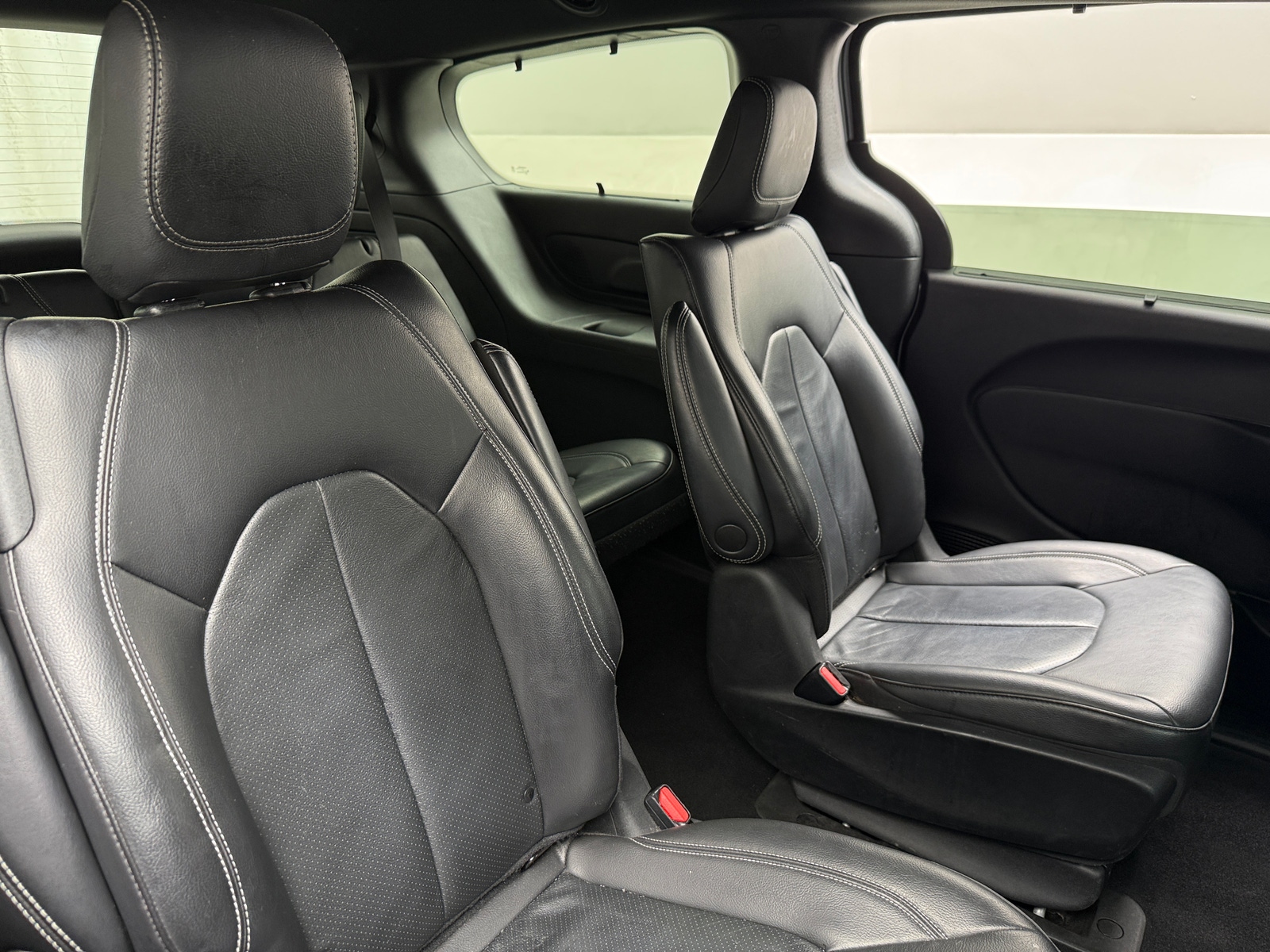 Thumbnail: 2021 Chrysler Pacifica - 5