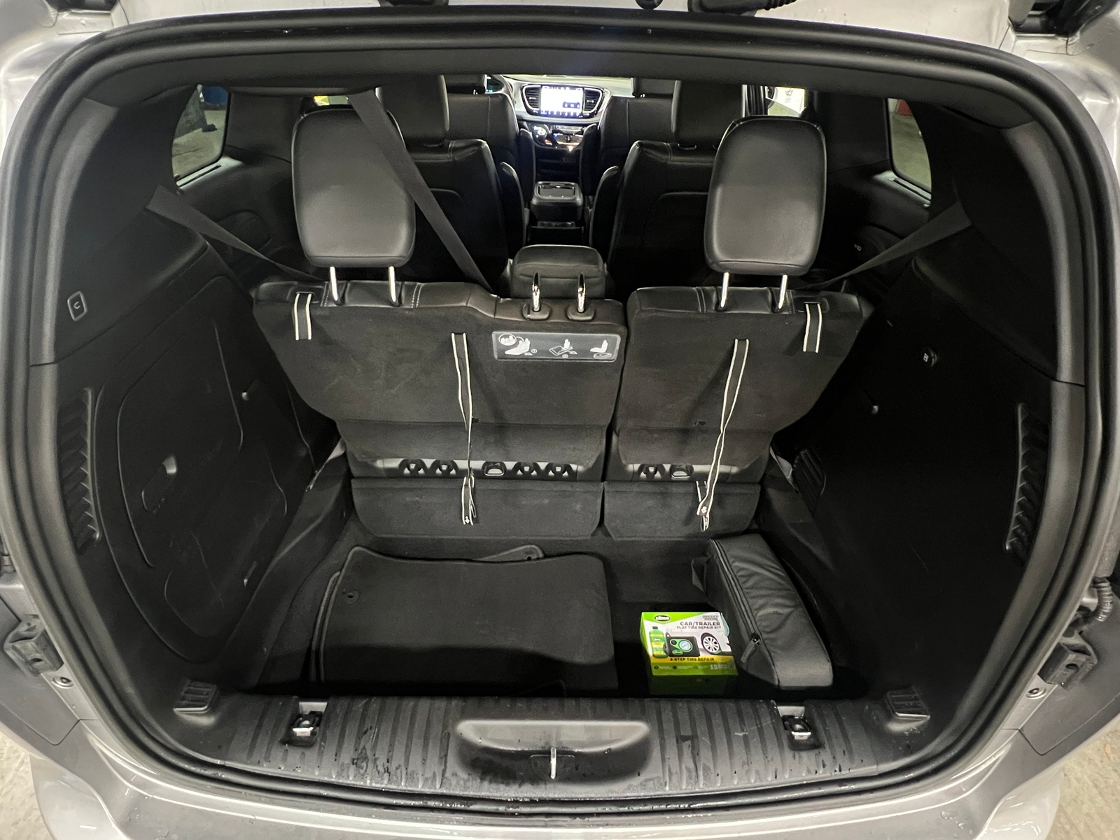 Thumbnail: 2021 Chrysler Pacifica - 6