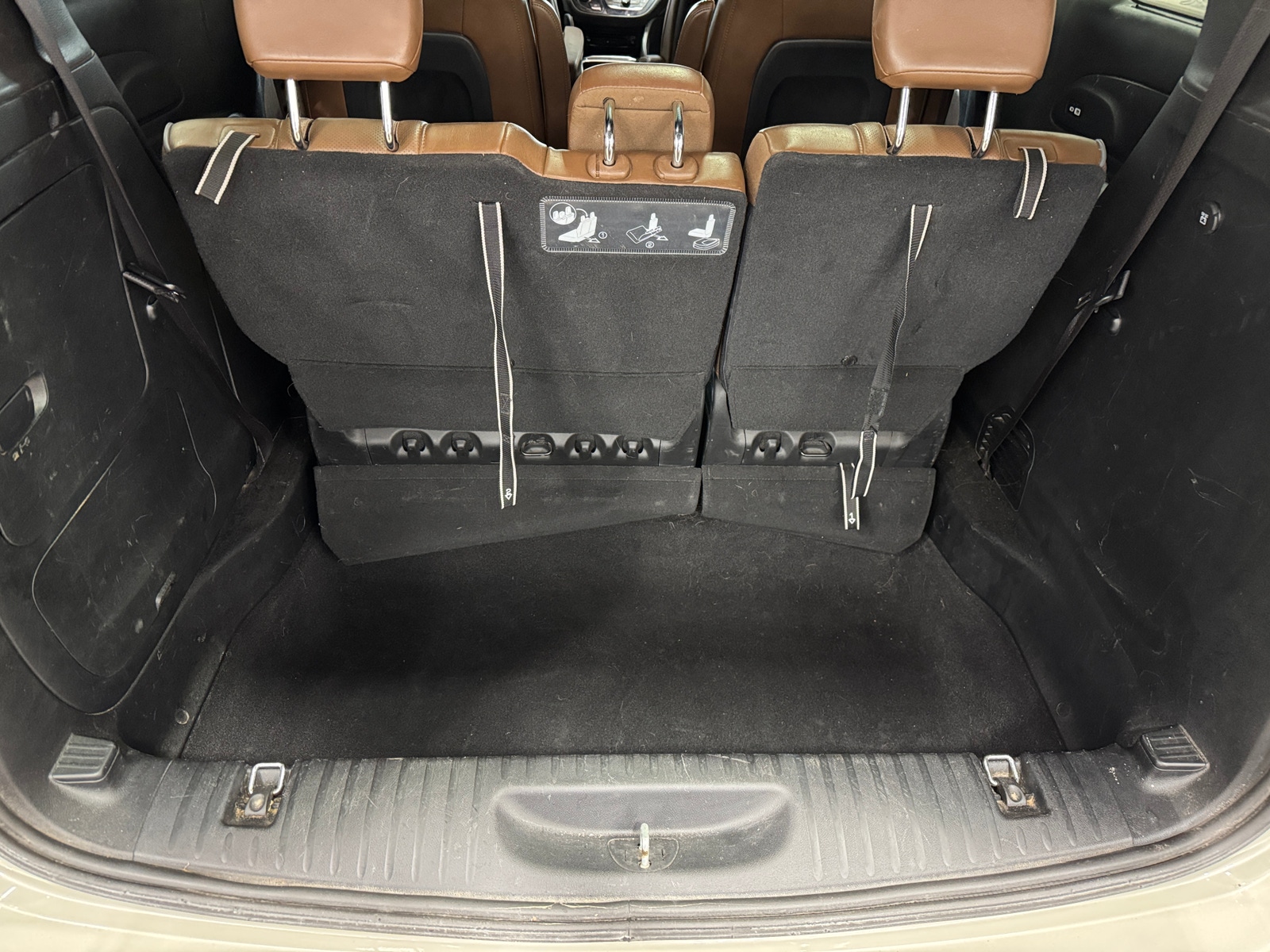 Thumbnail: 2021 Chrysler Pacifica - 6