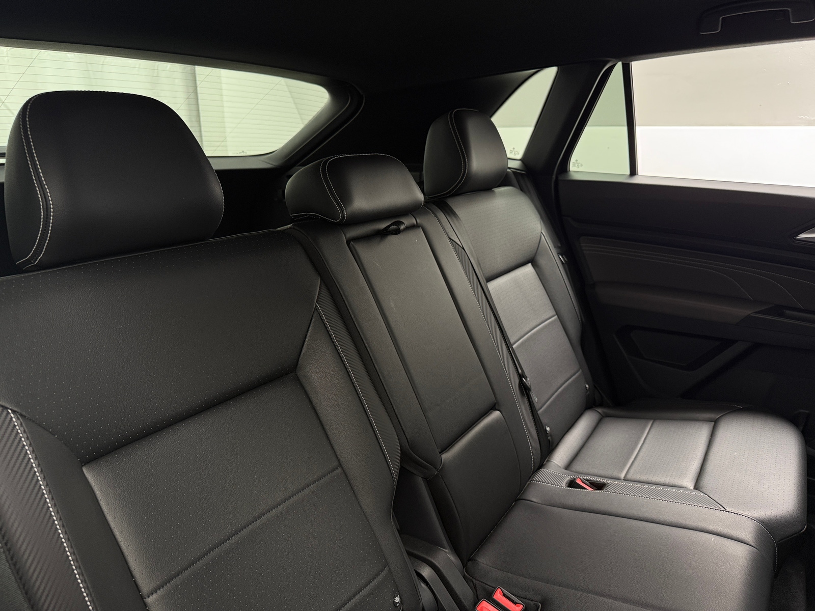 Thumbnail: 2023 Volkswagen Atlas - 6