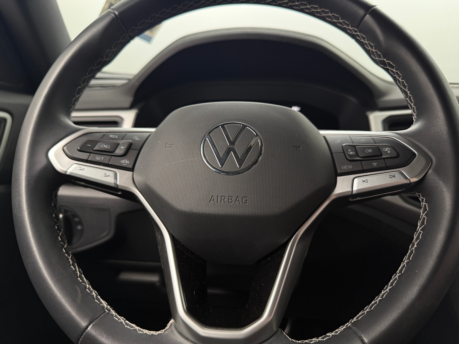 Thumbnail: 2023 Volkswagen Atlas - 5