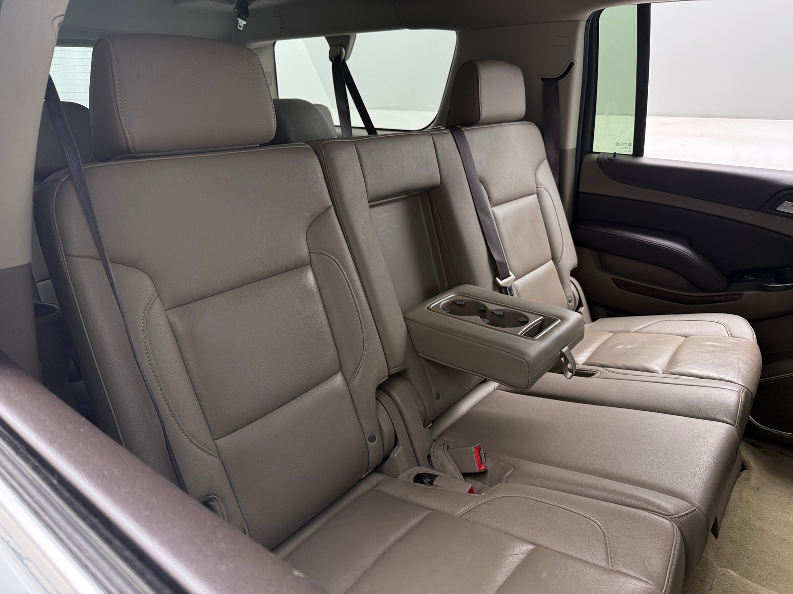 Thumbnail: 2017 Chevrolet Suburban - 5