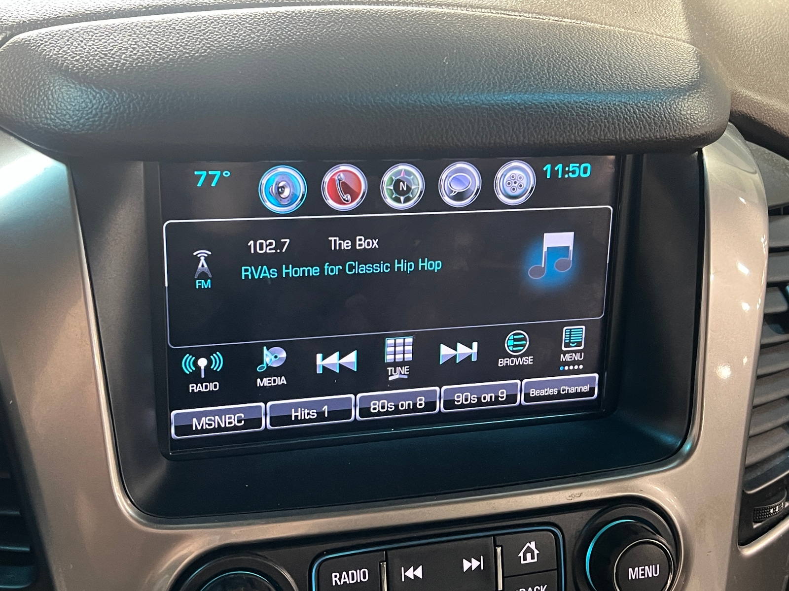 Thumbnail: 2017 Chevrolet Suburban - 3