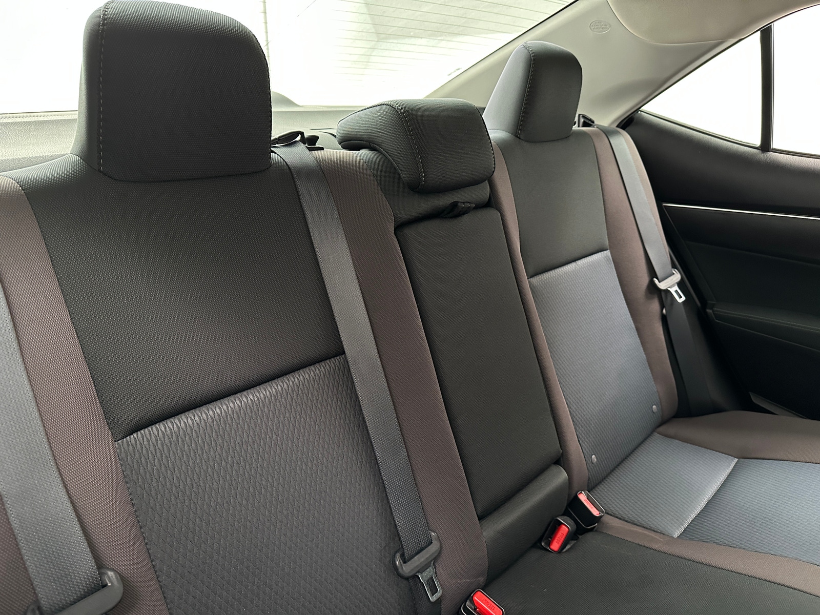 Thumbnail: 2017 Toyota Corolla - 6