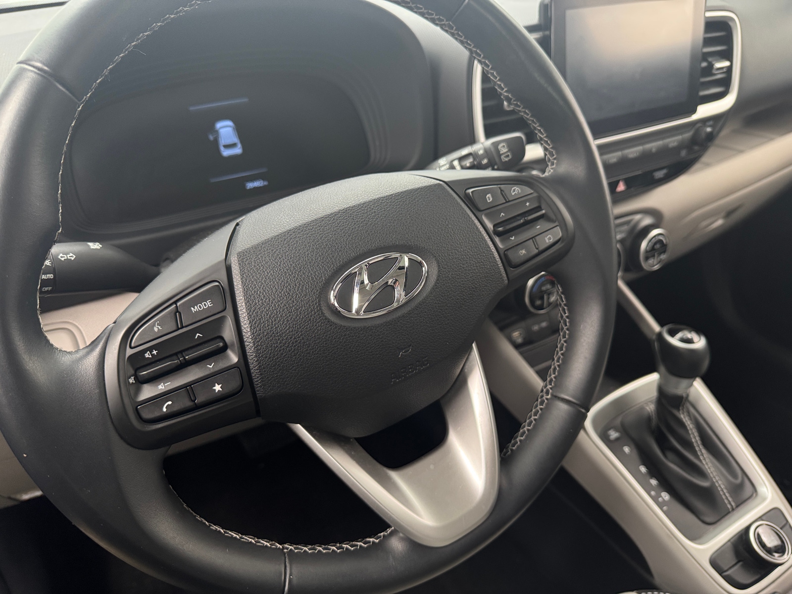 Thumbnail: 2023 Hyundai Venue - 5