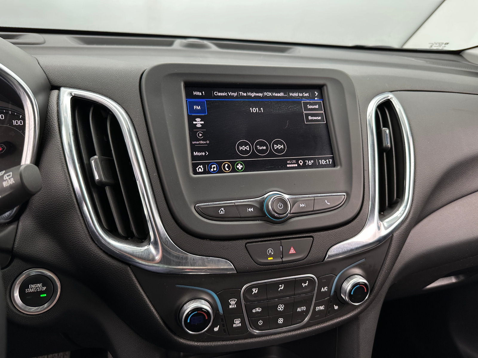 Thumbnail: 2024 Chevrolet Equinox - 4