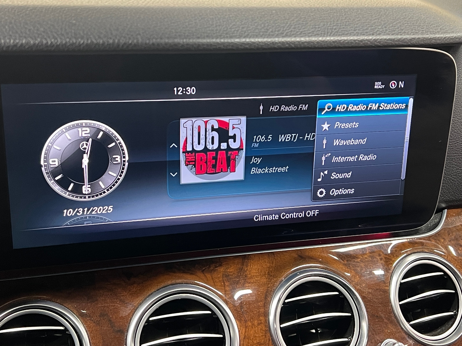 Thumbnail: 2017 Mercedes-Benz E-Class - 3