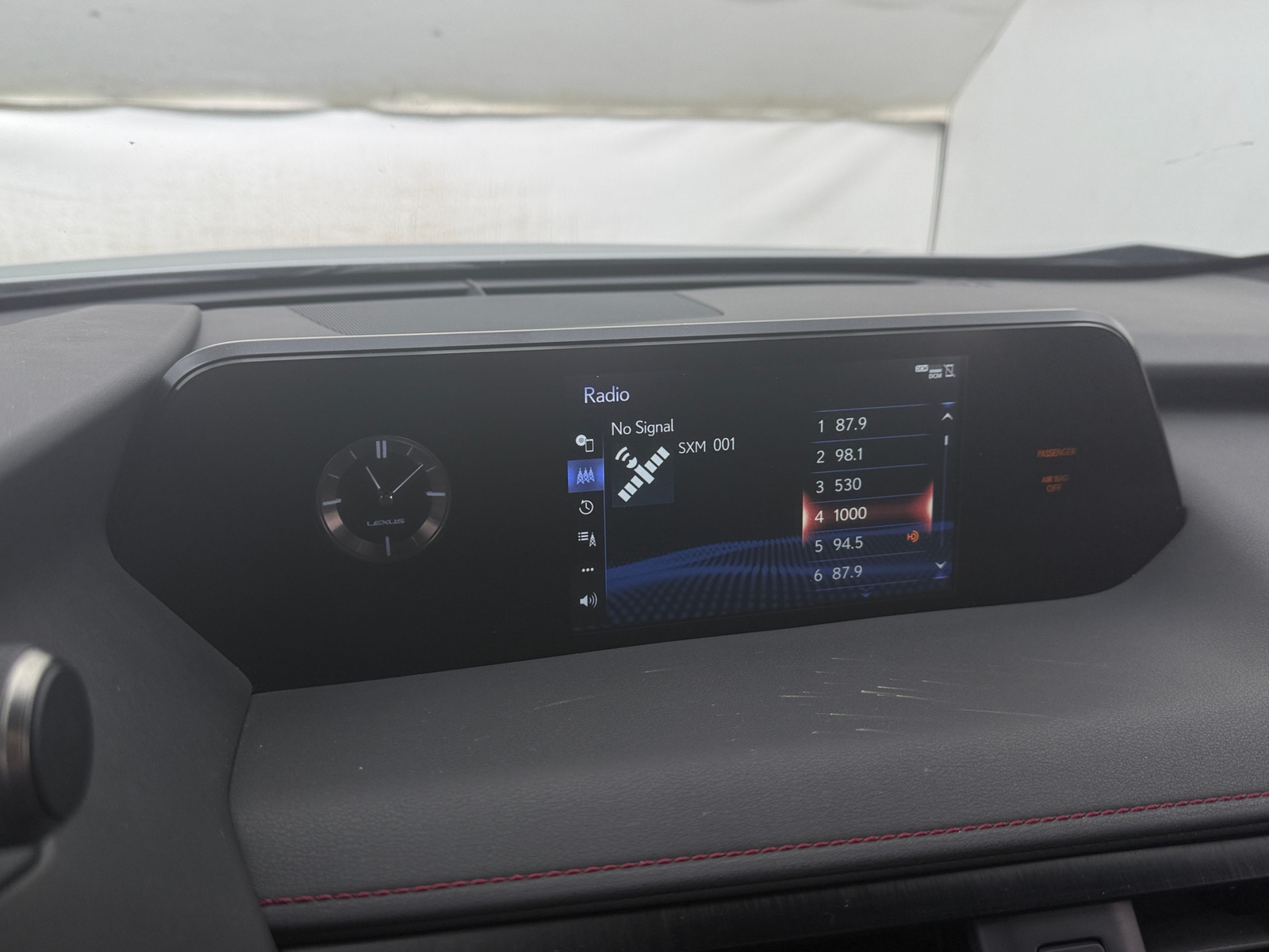 Thumbnail: 2019 Lexus UX - 3