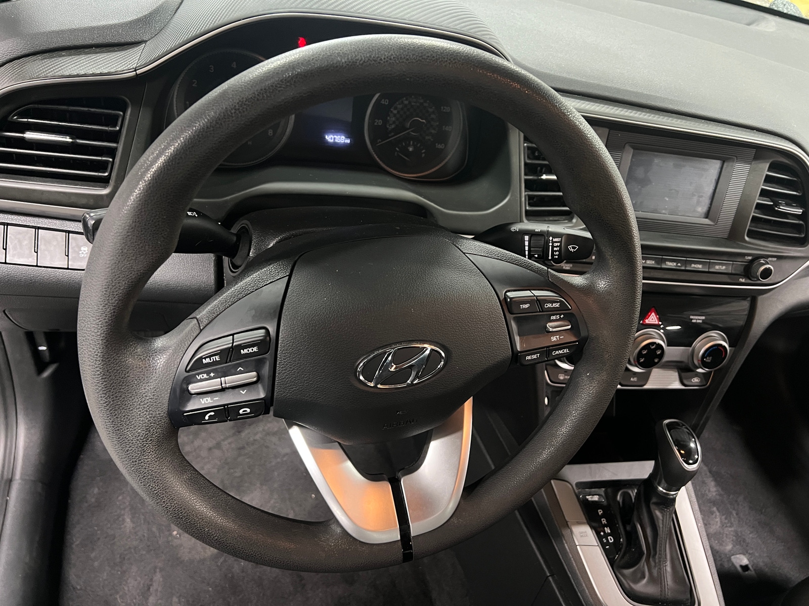 Thumbnail: 2019 Hyundai Elantra - 5
