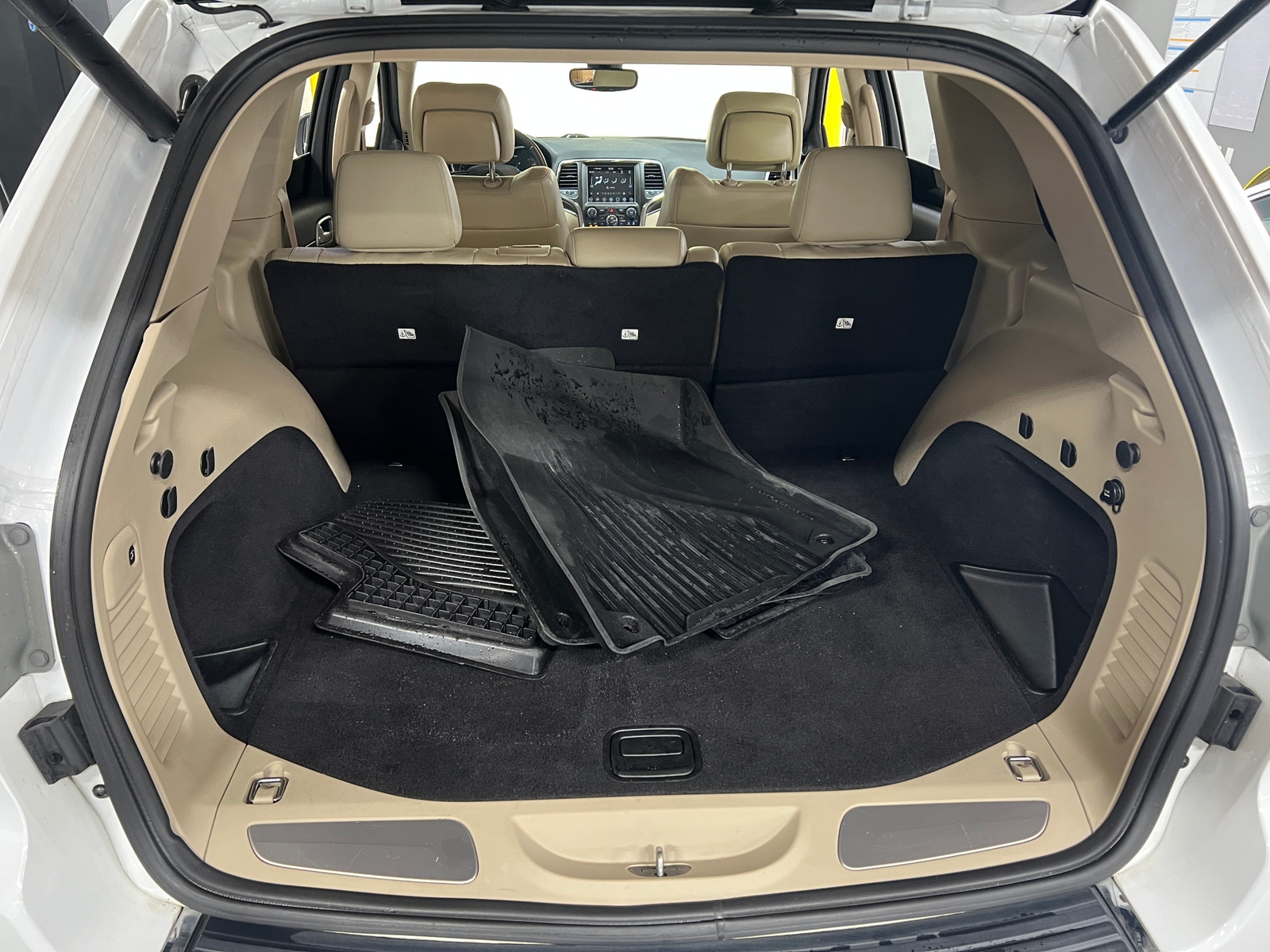 Thumbnail: 2018 Jeep Grand Cherokee - 6